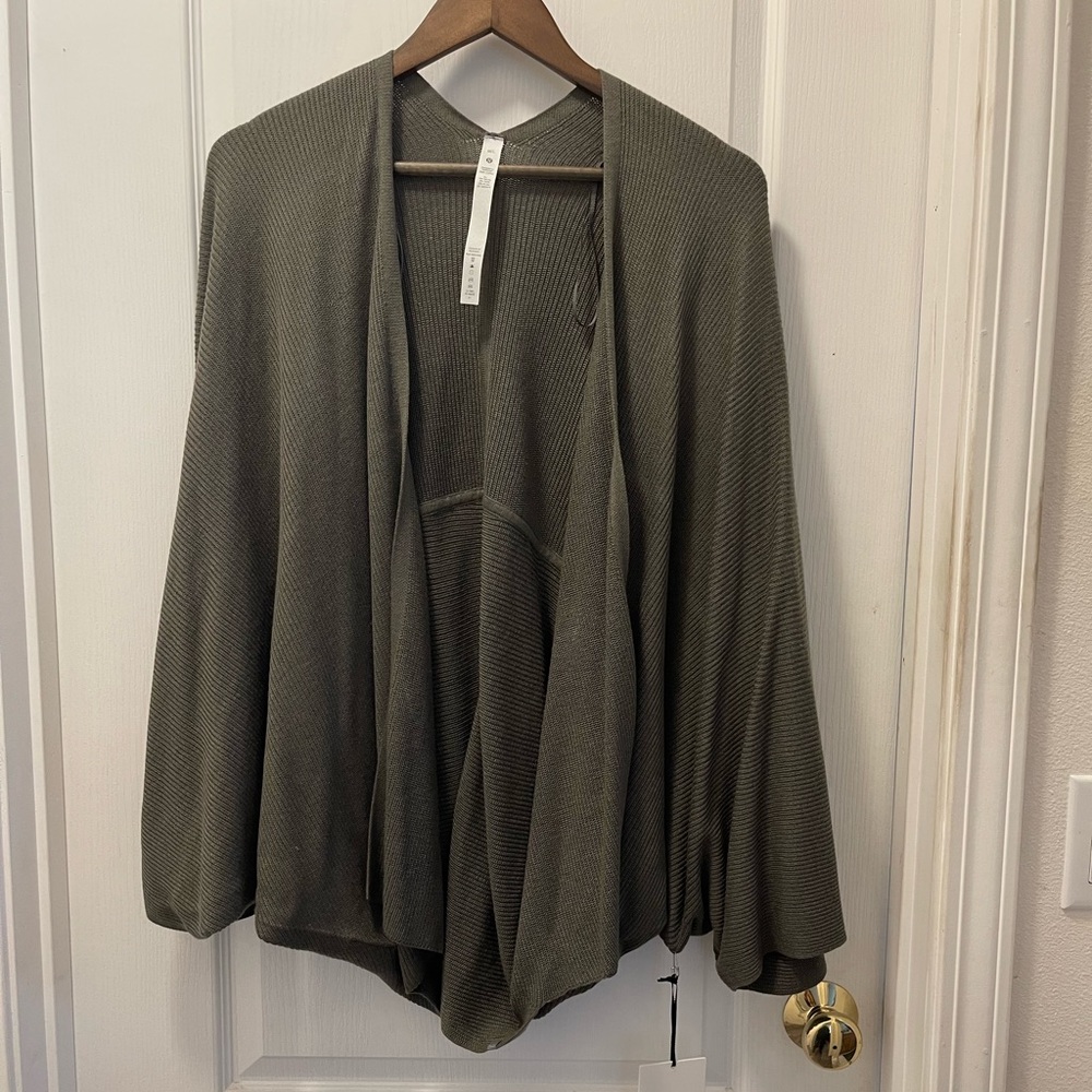 Lululemon Cashlu Knit Textured Wrap Green Sage NWT